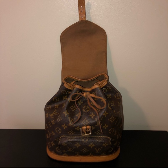 Louis Vuitton Authentic Montsouris MM Backpack:Date Code:(SP0928)w/COA/Dust Bag - Picture 12 of 15